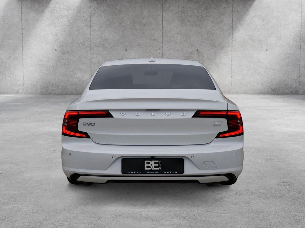 Volvo S90 2025