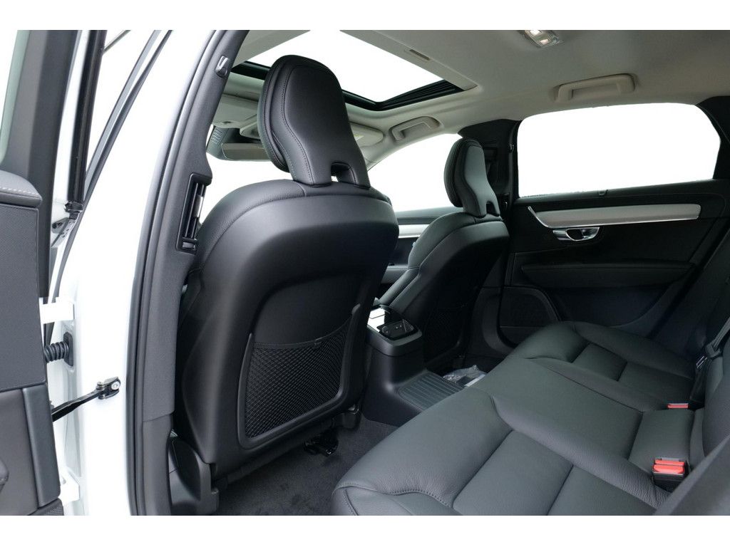 Volvo S90 2025