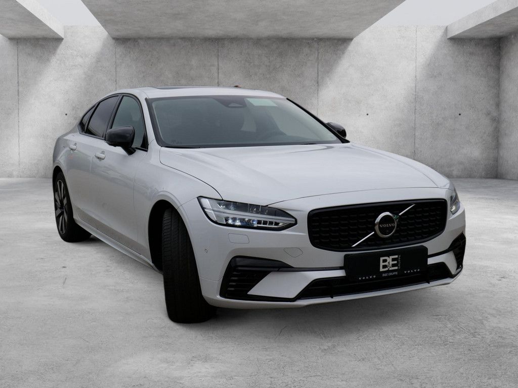Volvo S90 2025