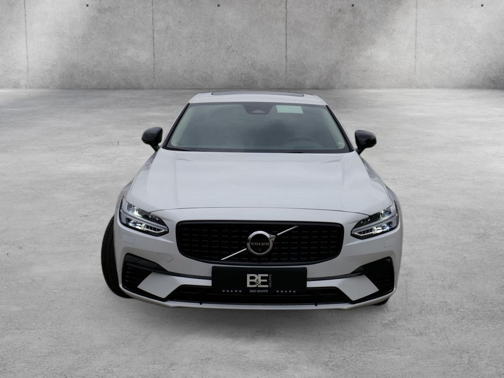 Volvo S90 2025
