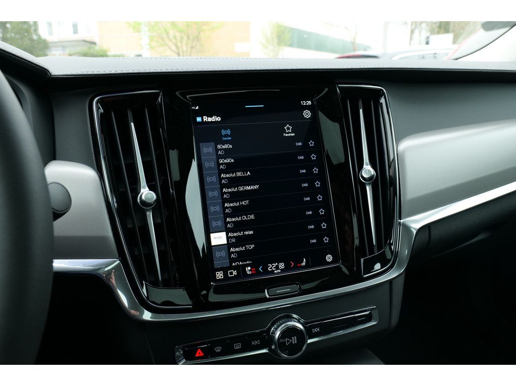 Volvo S90 2025