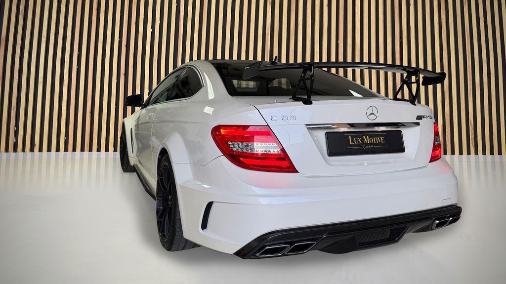 Mercedes-Benz C 63 AMG 2012