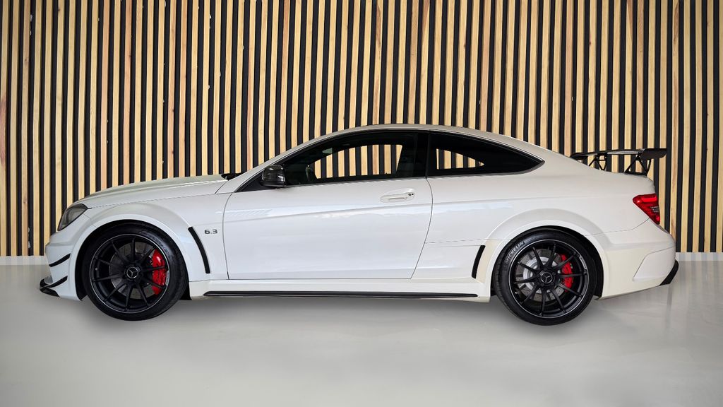 Mercedes-Benz C 63 AMG 2012