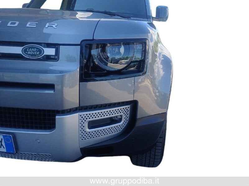 Land Rover Defender 2023