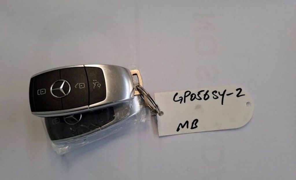 Mercedes-Benz GLA 200 2023