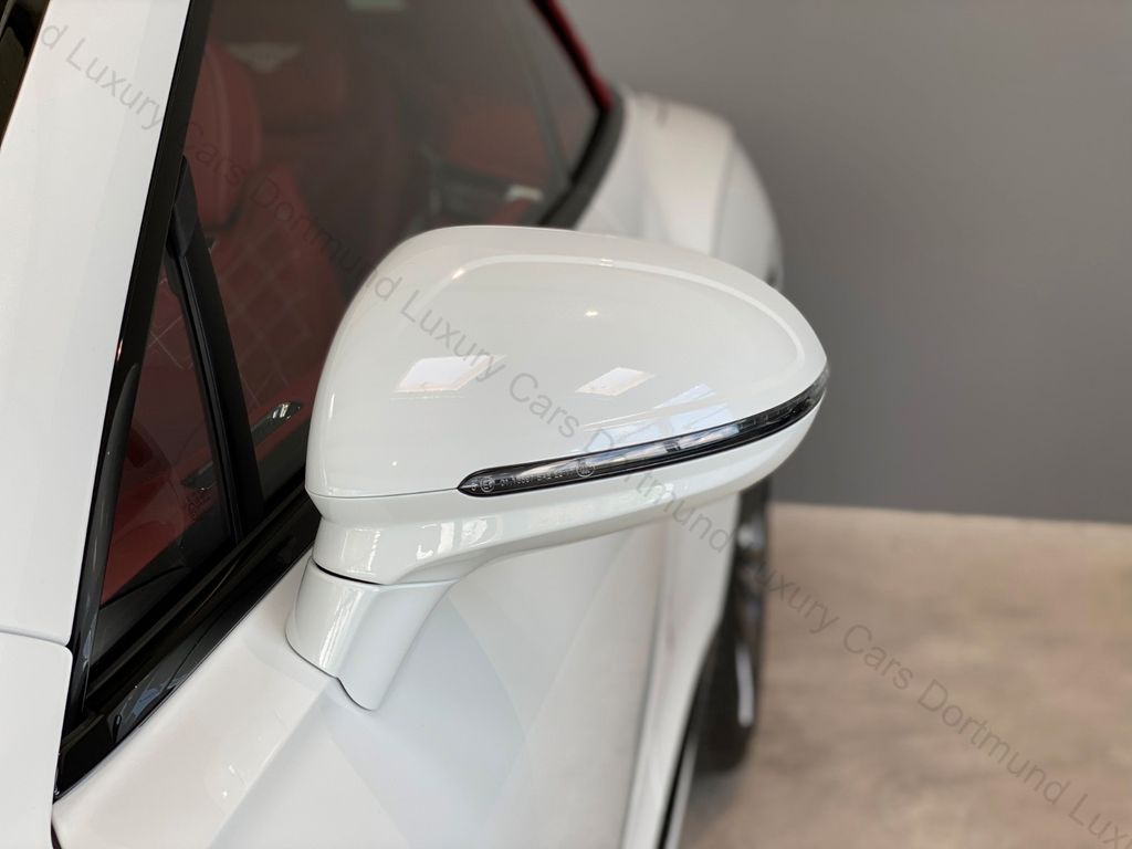 Bentley Continental GTC 2024