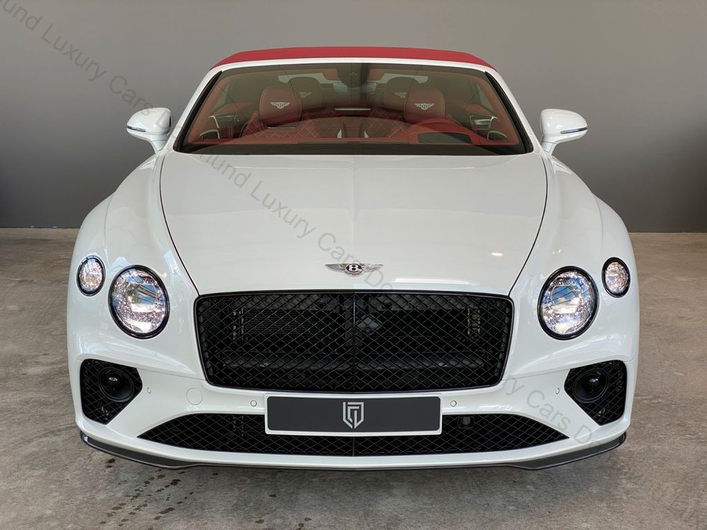 Bentley Continental GTC 2024