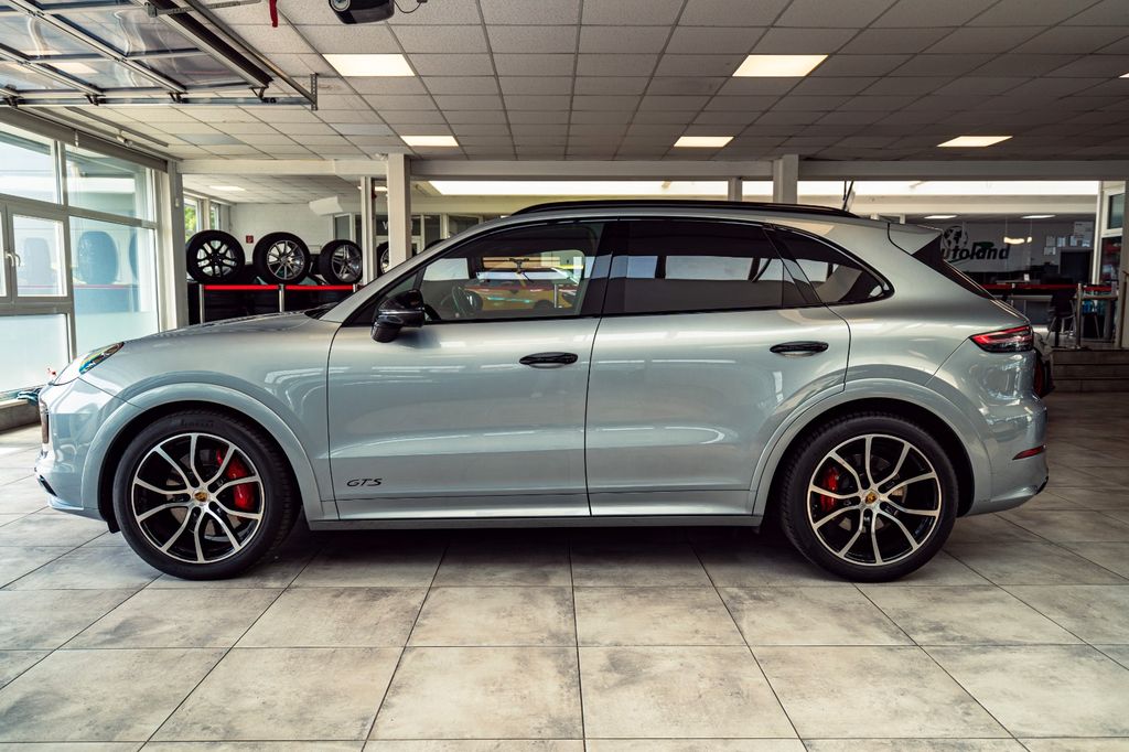 Porsche Cayenne 2022