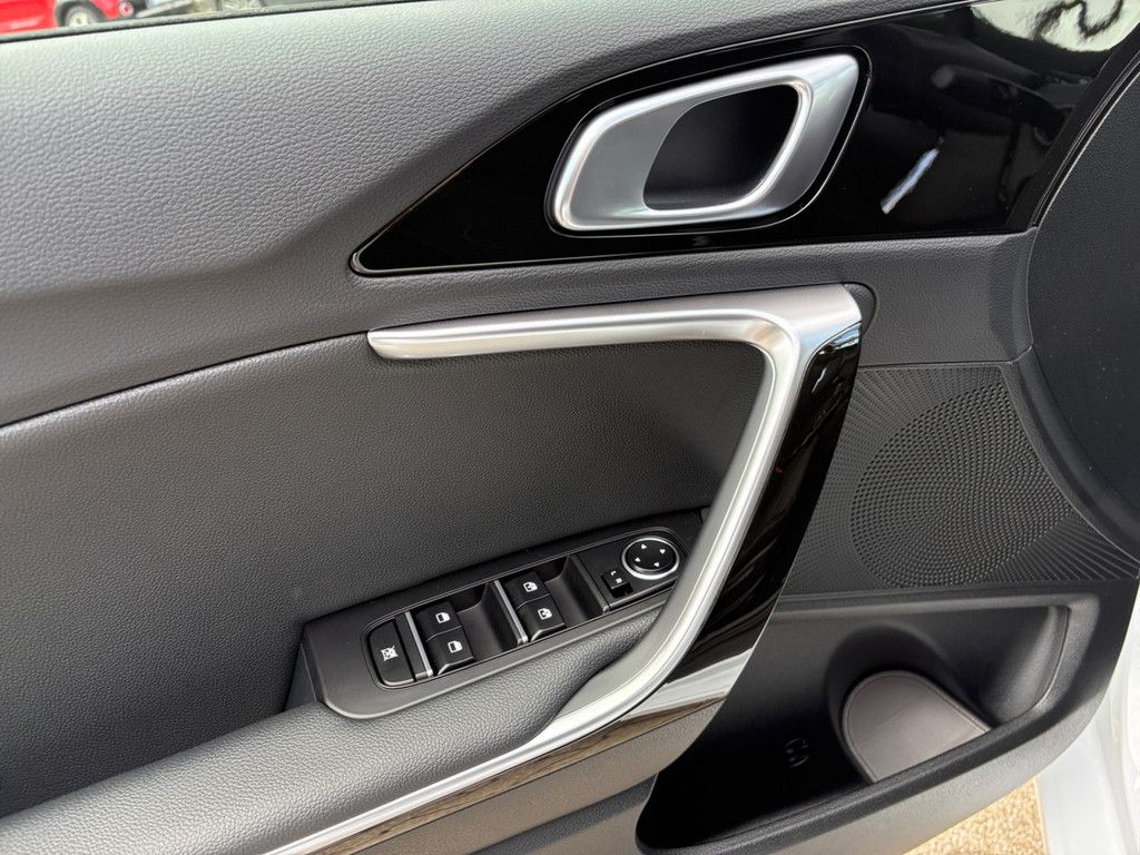 Kia cee'd / Ceed 2025