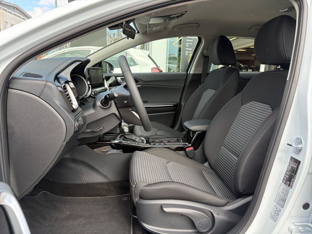 Kia cee'd / Ceed 2025