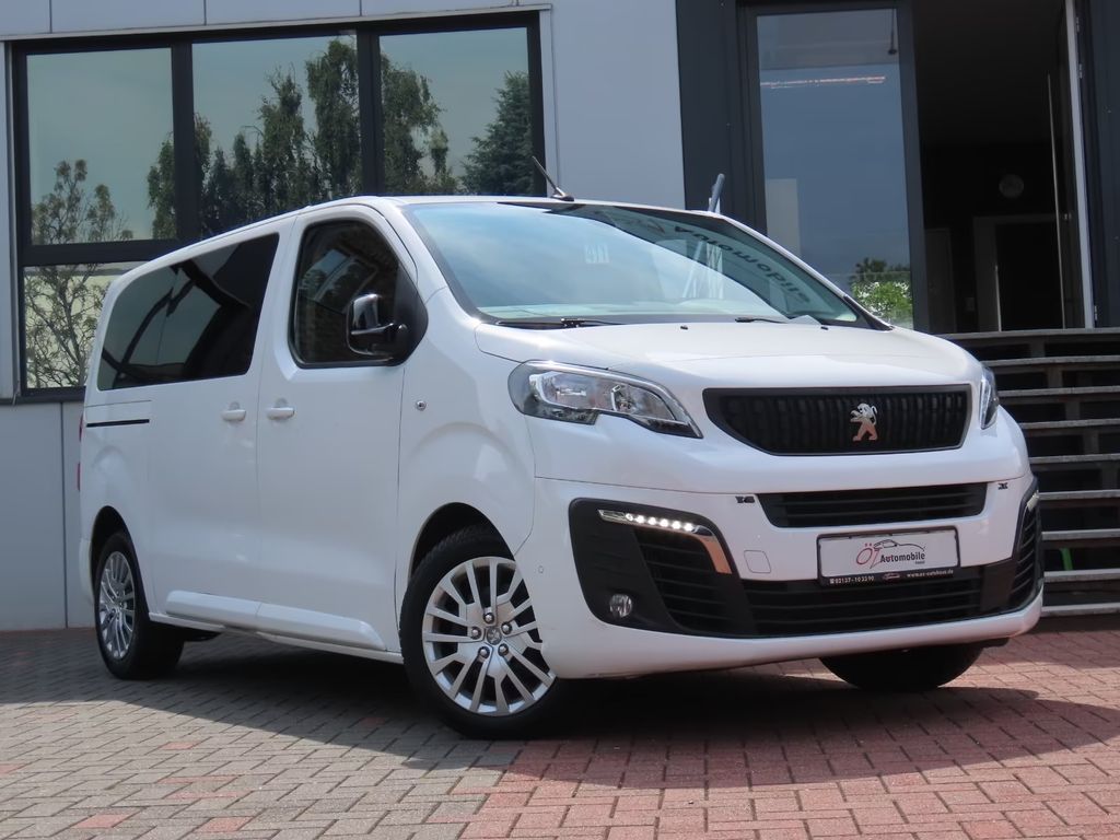 Peugeot Traveller 2021