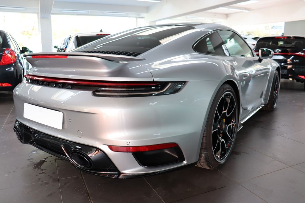 Porsche 992 2022