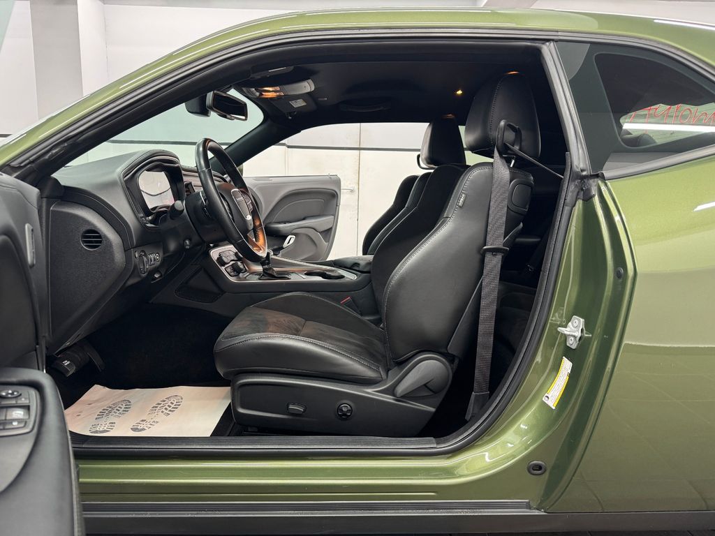 Dodge Challenger 2021