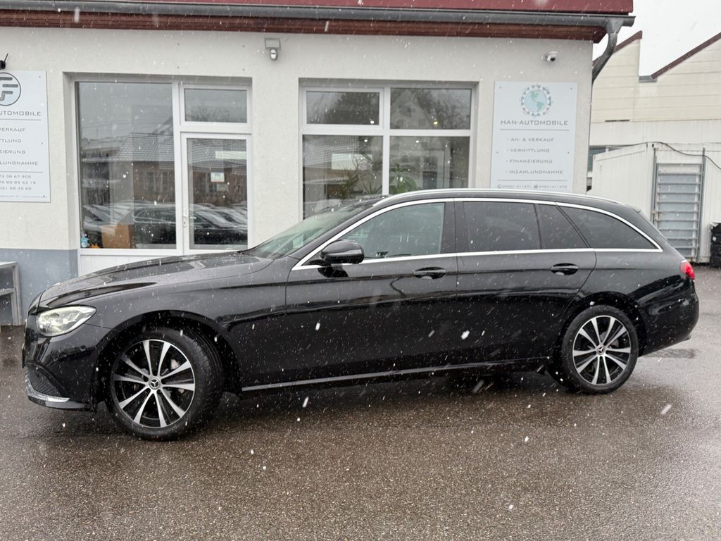 Mercedes-Benz E 300 2022