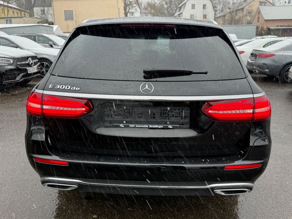 Mercedes-Benz E 300 2022