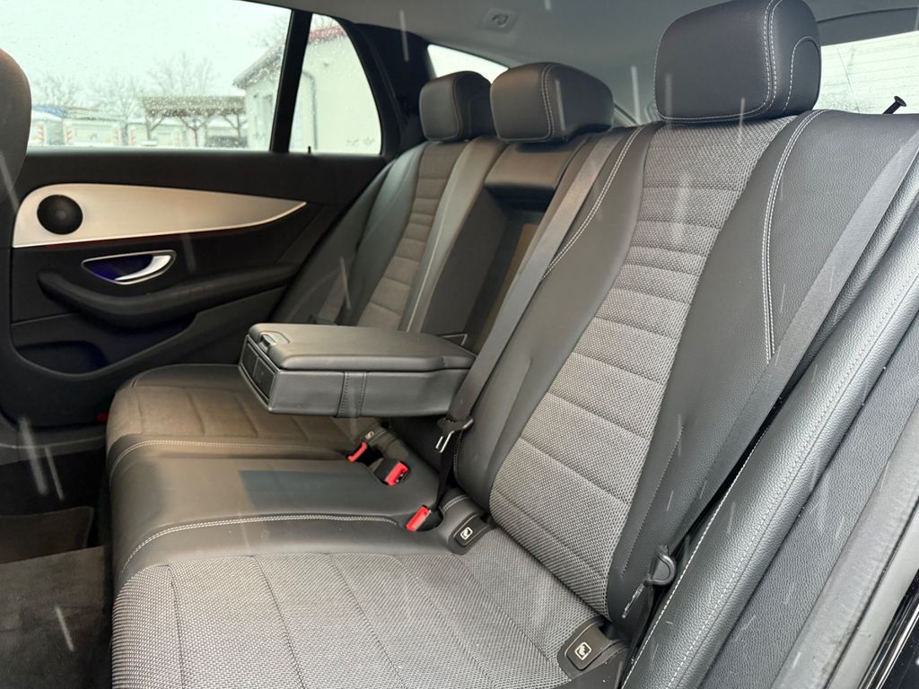 Mercedes-Benz E 300 2022