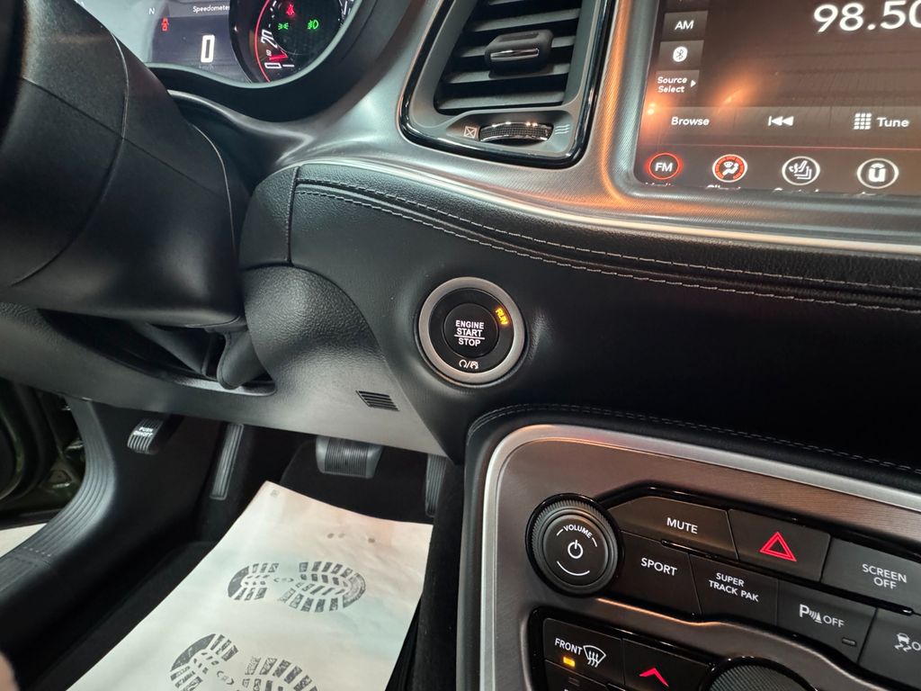 Dodge Challenger 2021