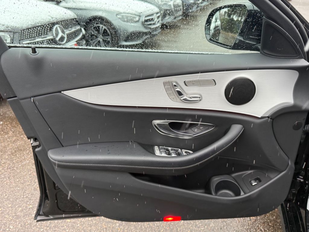 Mercedes-Benz E 300 2022