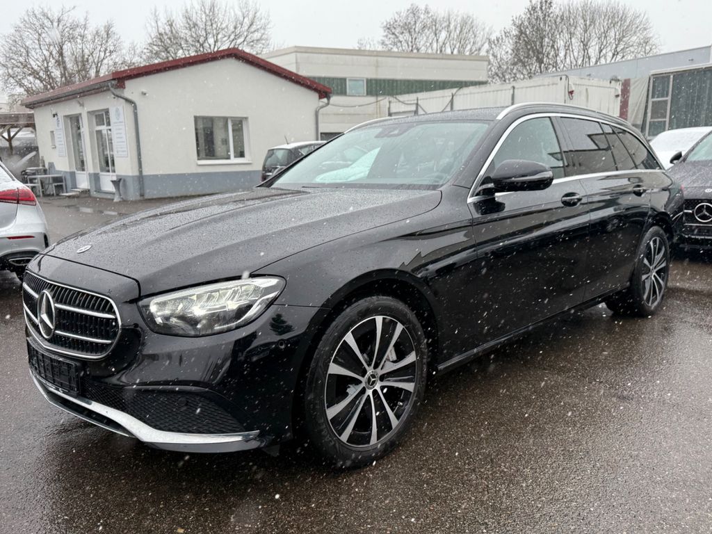 Mercedes-Benz E 300 2022