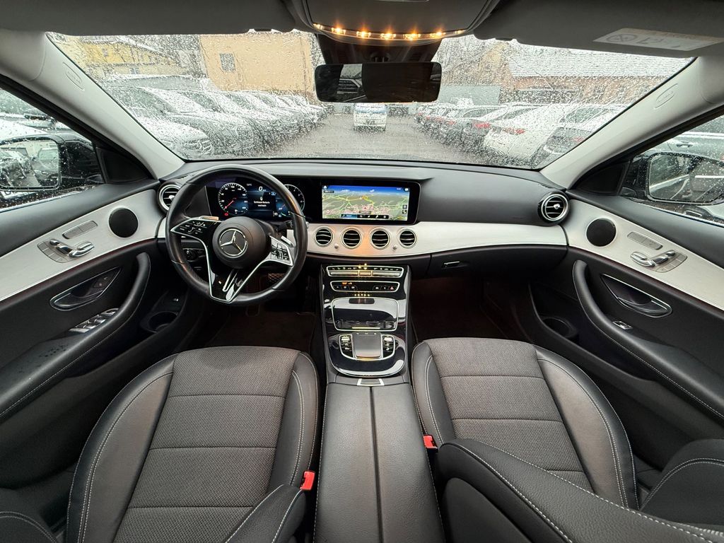 Mercedes-Benz E 300 2022