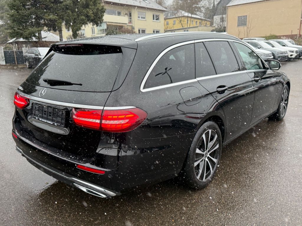 Mercedes-Benz E 300 2022