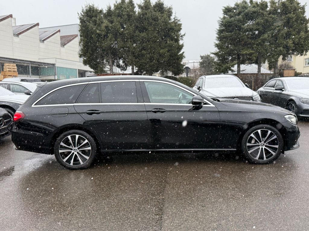 Mercedes-Benz E 300 2022