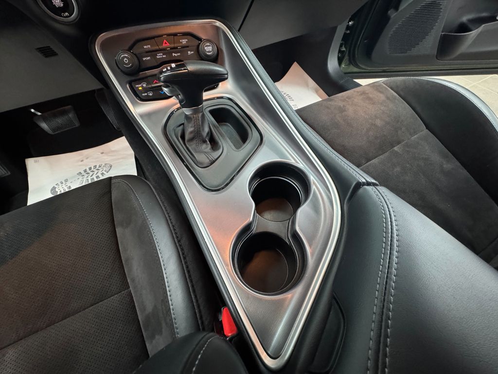 Dodge Challenger 2021