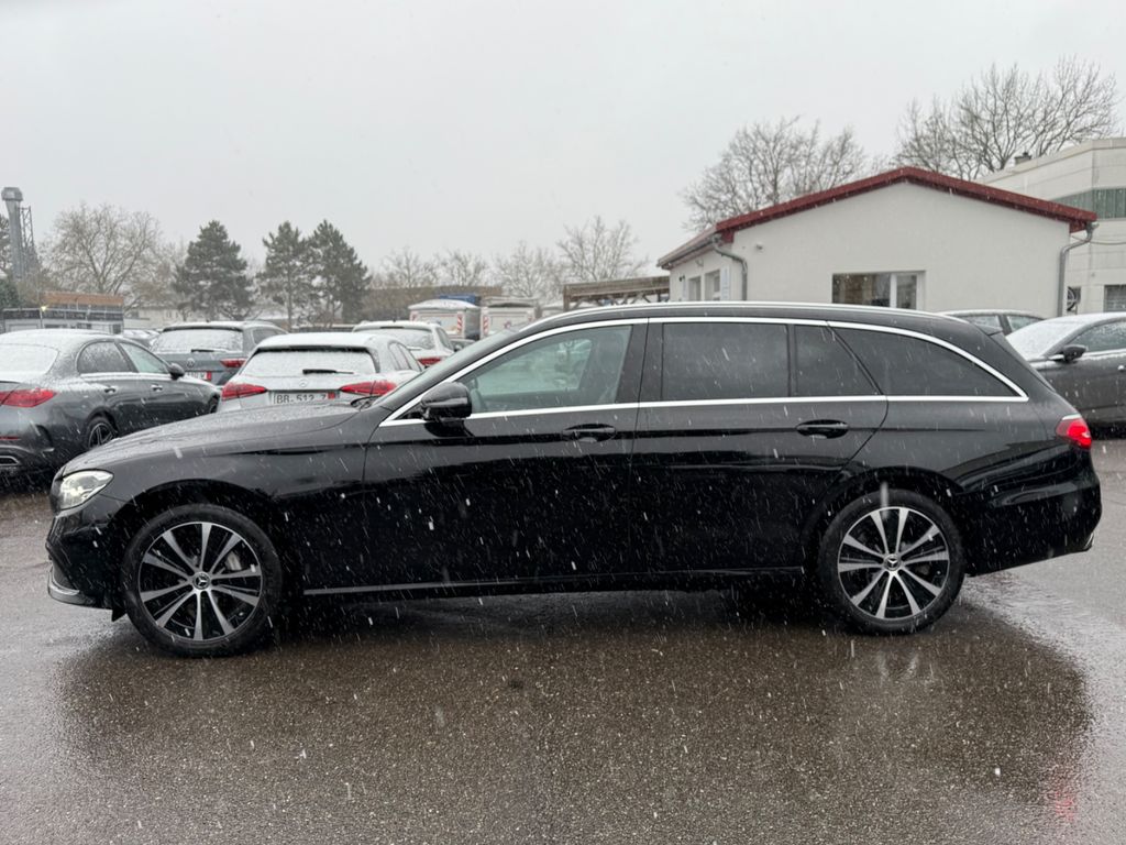 Mercedes-Benz E 300 2022