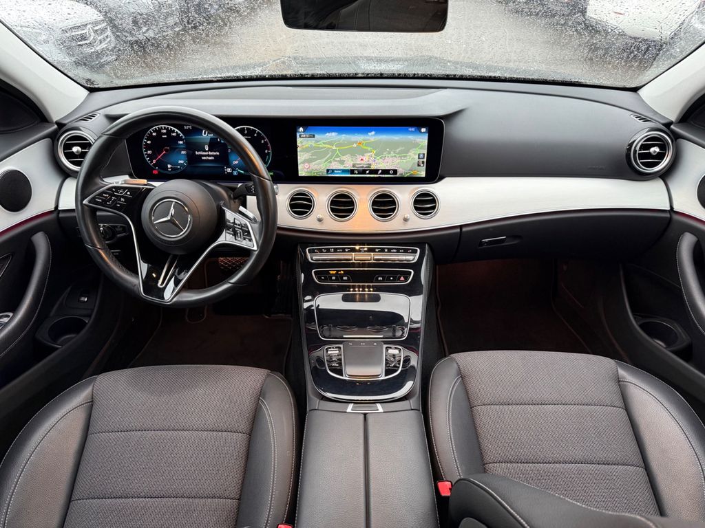 Mercedes-Benz E 300 2022
