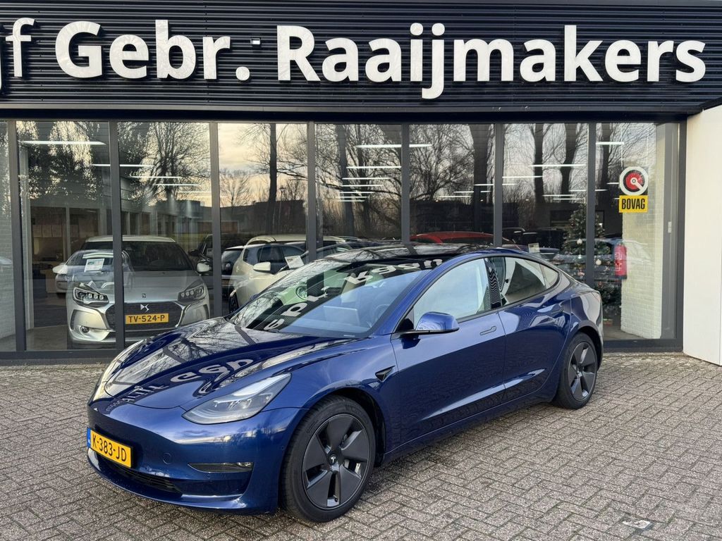 Tesla Model 3 2020