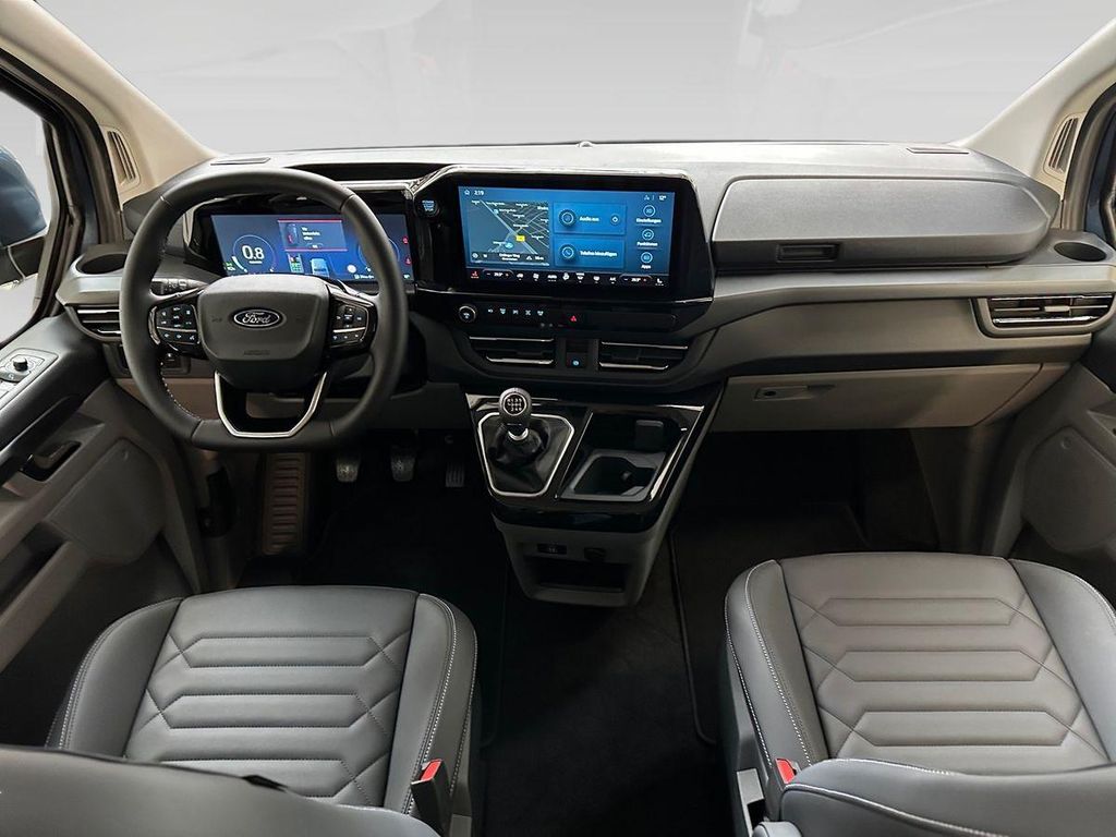 Ford Tourneo Custom 2025