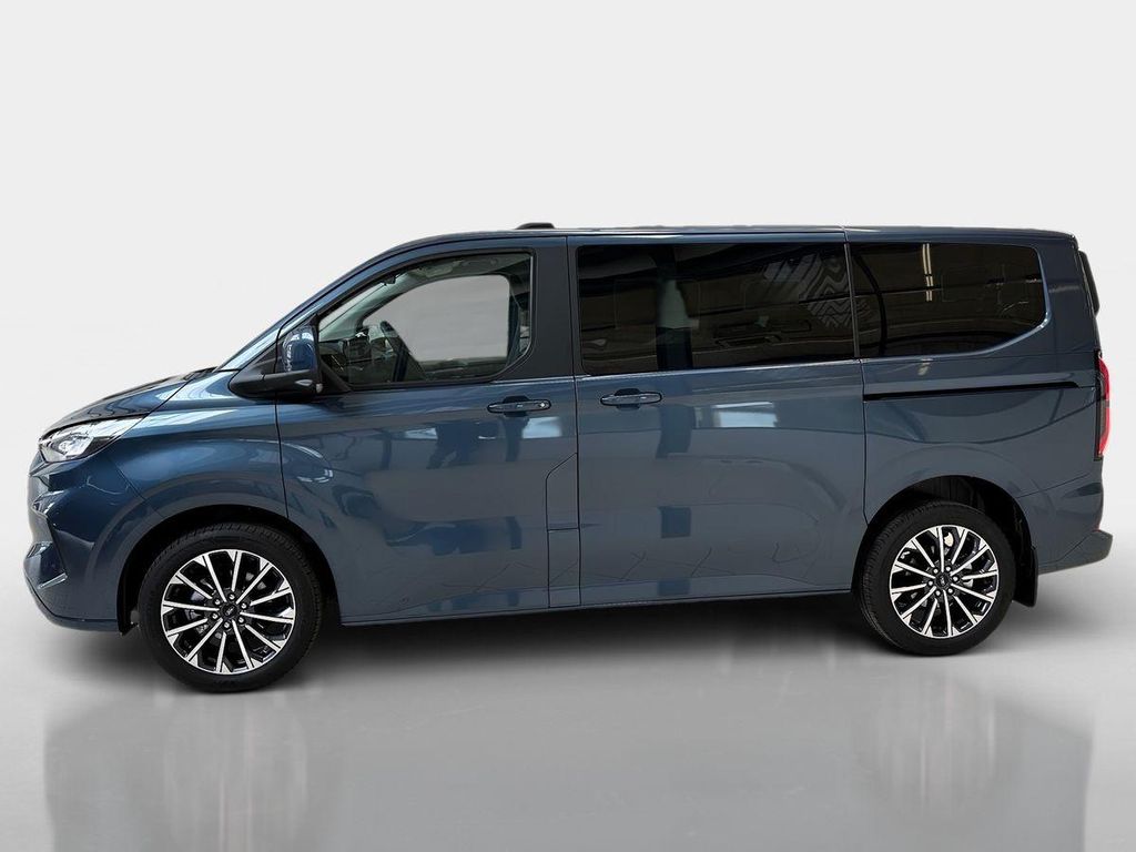 Ford Tourneo Custom 2025