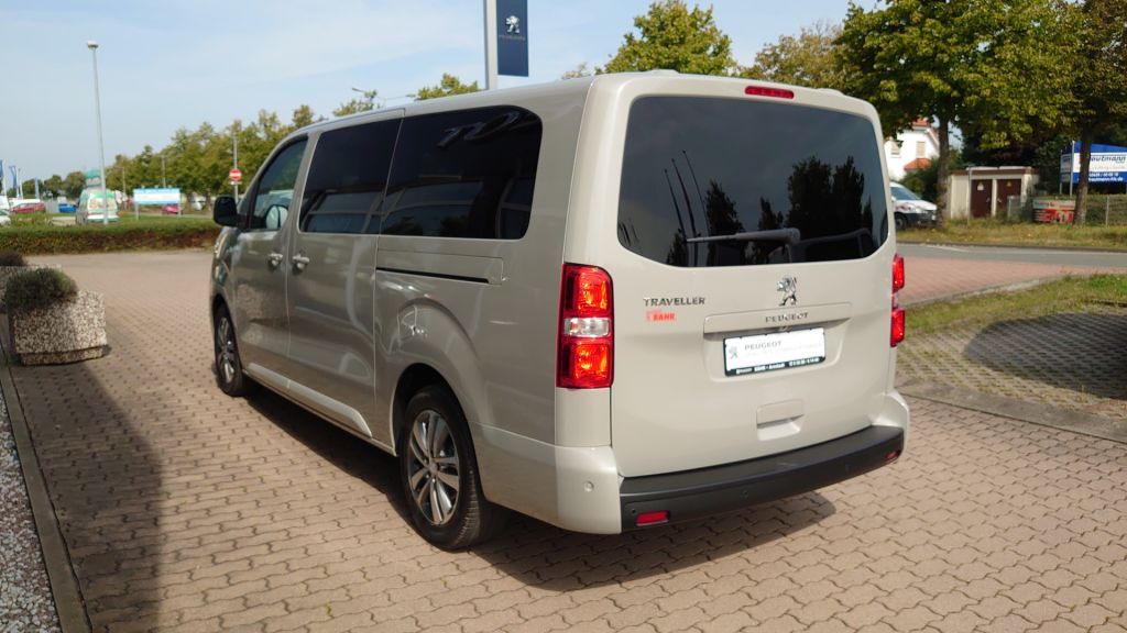 Peugeot Traveller 2021