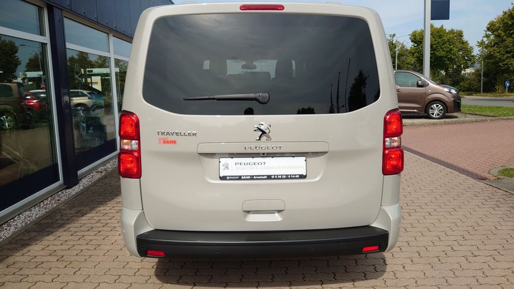 Peugeot Traveller 2021