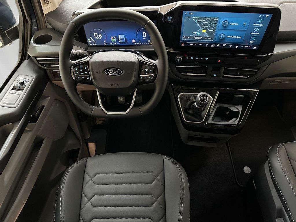 Ford Tourneo Custom 2025