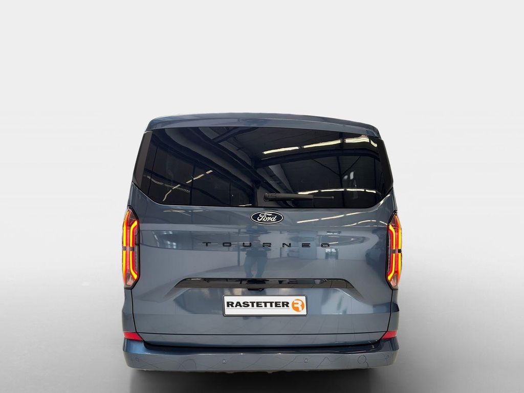 Ford Tourneo Custom 2025