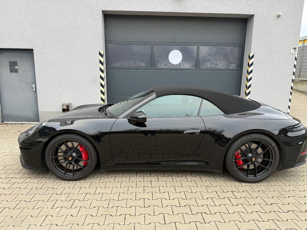 Porsche 992 2025