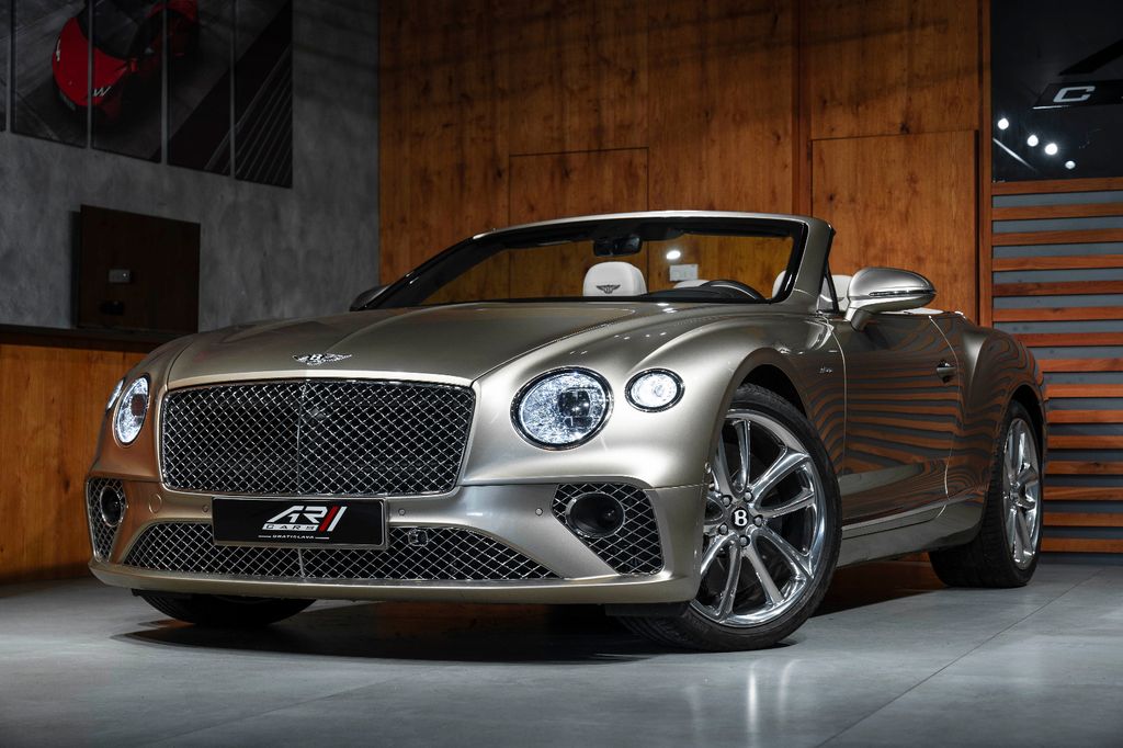 Bentley Continental GTC 2023
