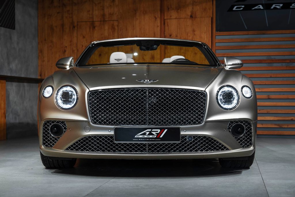 Bentley Continental GTC 2023