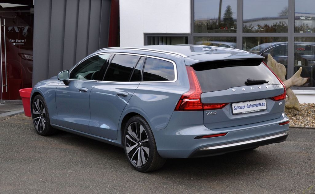 Volvo V60 2023