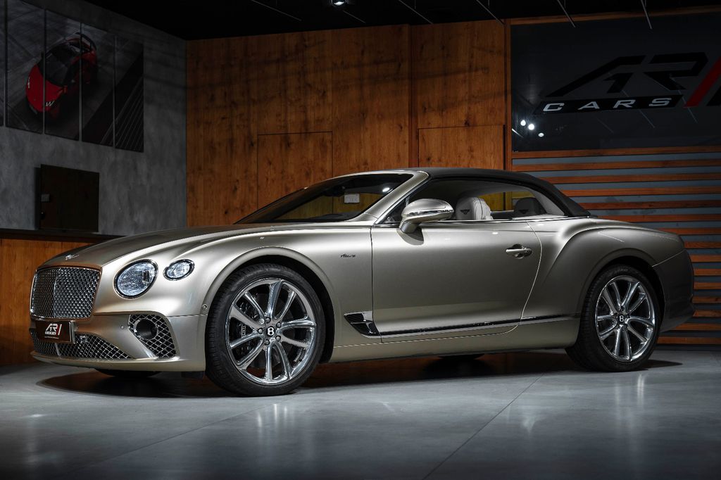 Bentley Continental GTC 2023