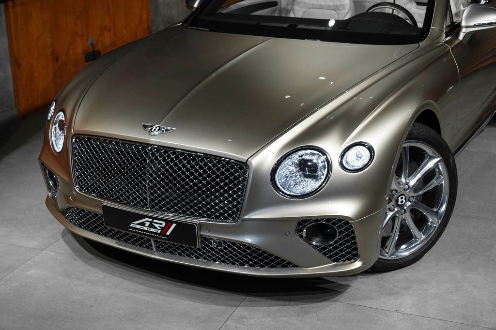 Bentley Continental GTC 2023