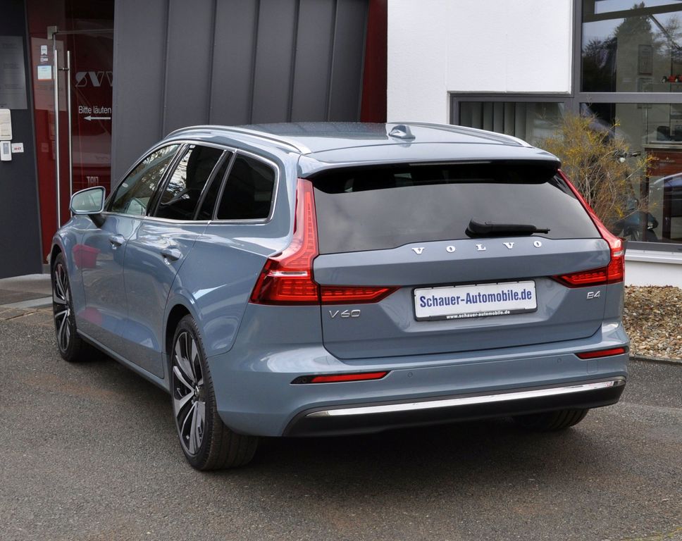 Volvo V60 2023