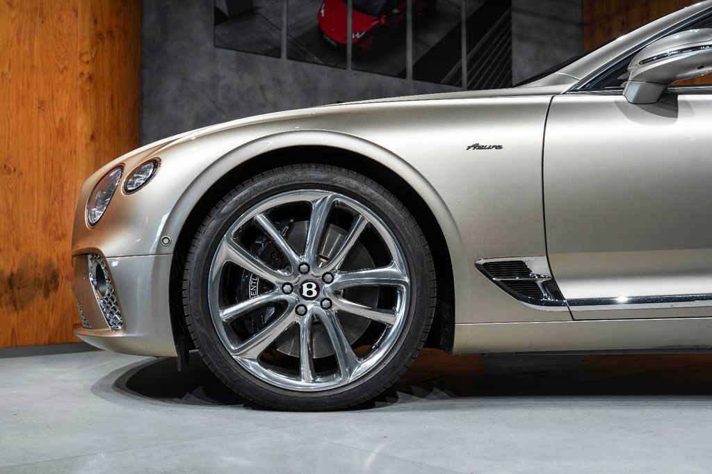 Bentley Continental GTC 2023