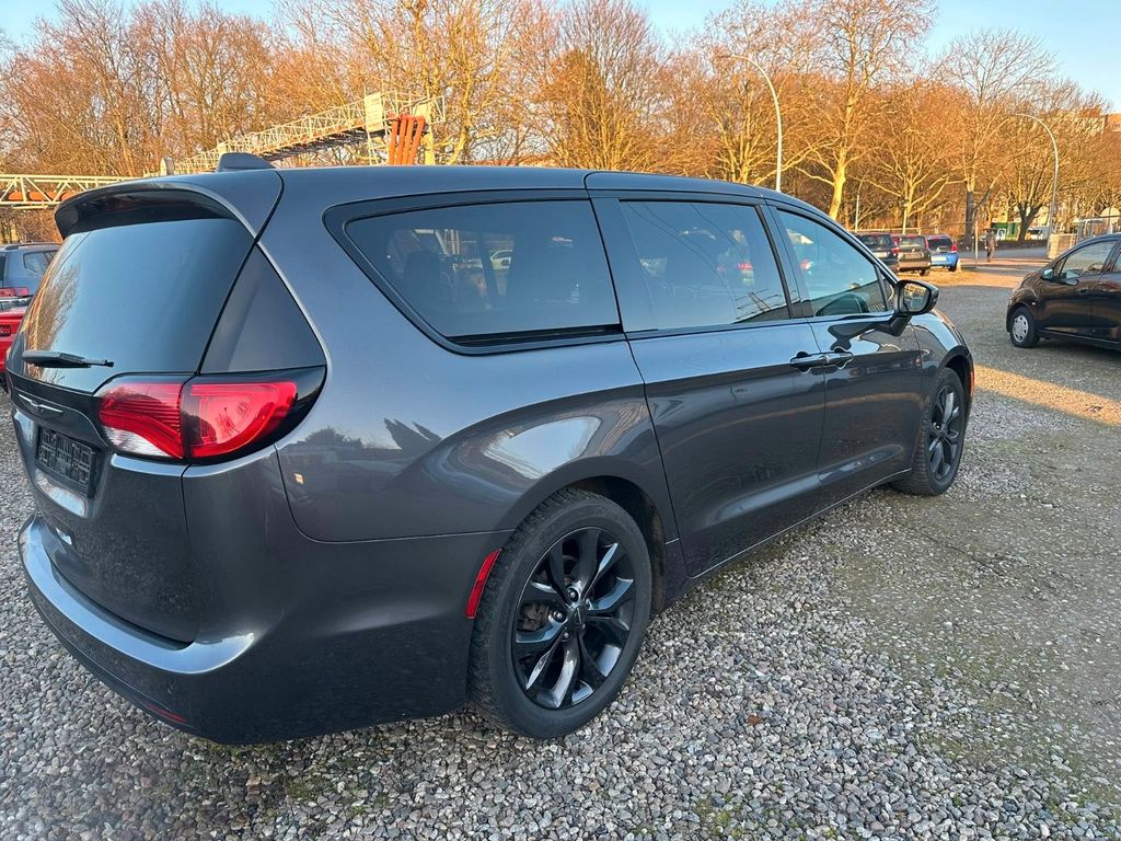 Chrysler Pacifica 2018