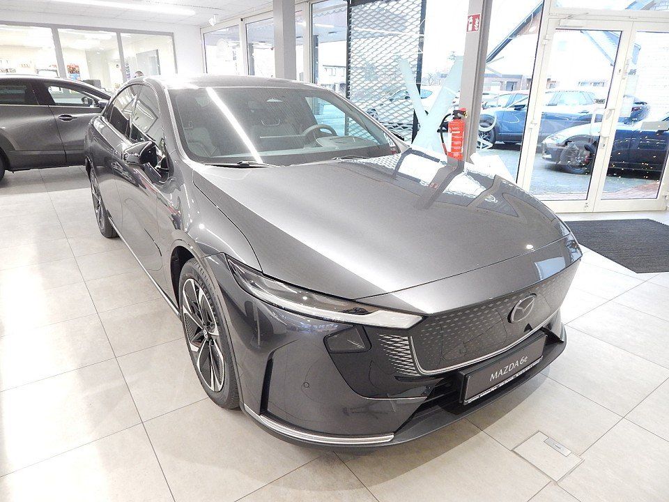 Mazda 6e 2025