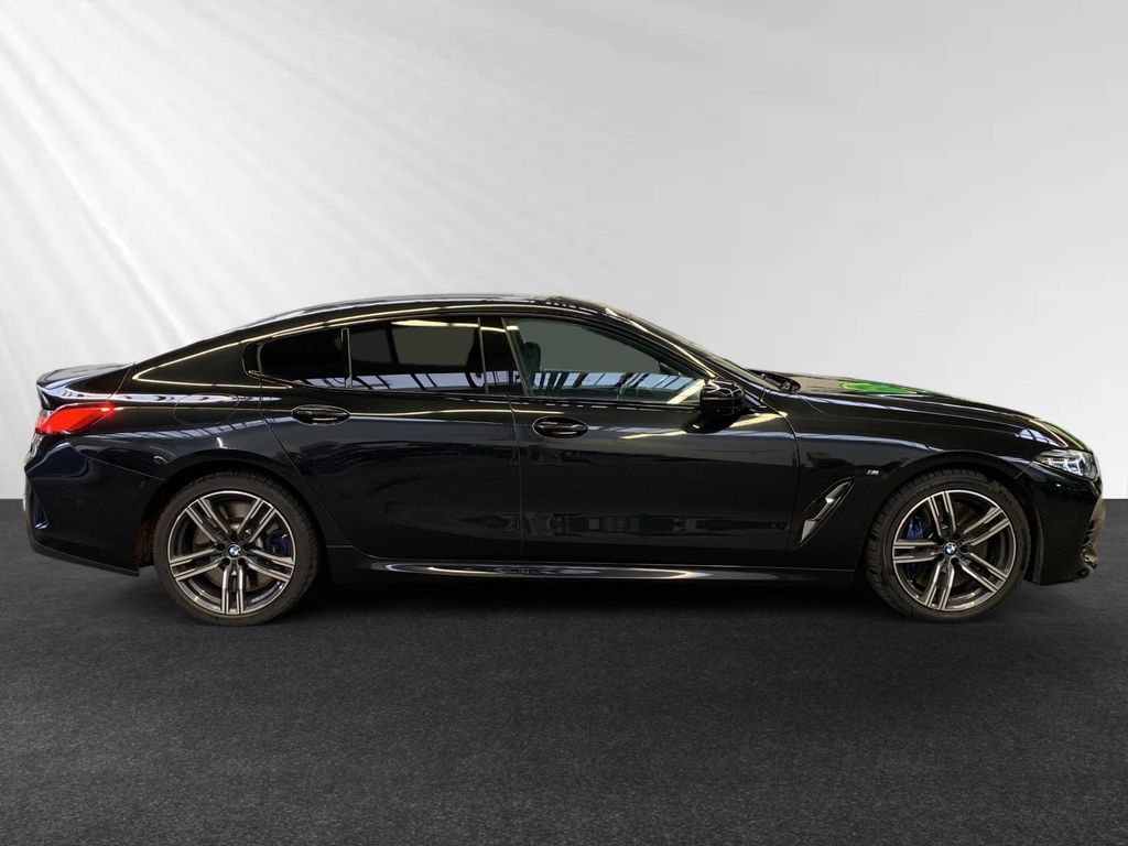 BMW M850 2022