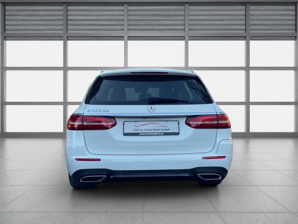 Mercedes-Benz E 300 2021
