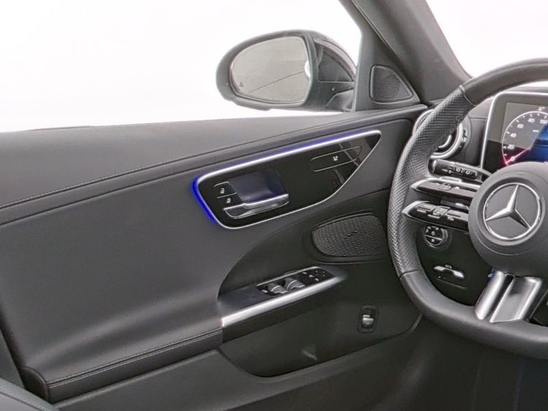 Mercedes-Benz C 220 2025