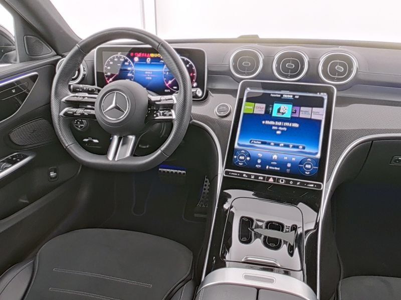 Mercedes-Benz C 220 2025